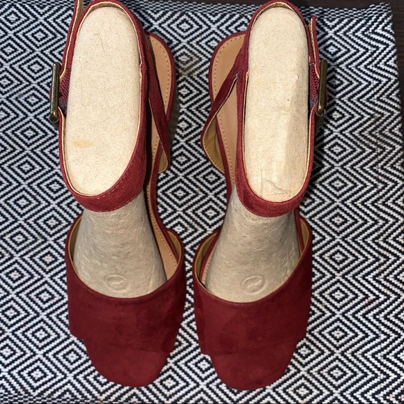 These Merlot colored heels are as fine as wine! - Picture 7 of 9